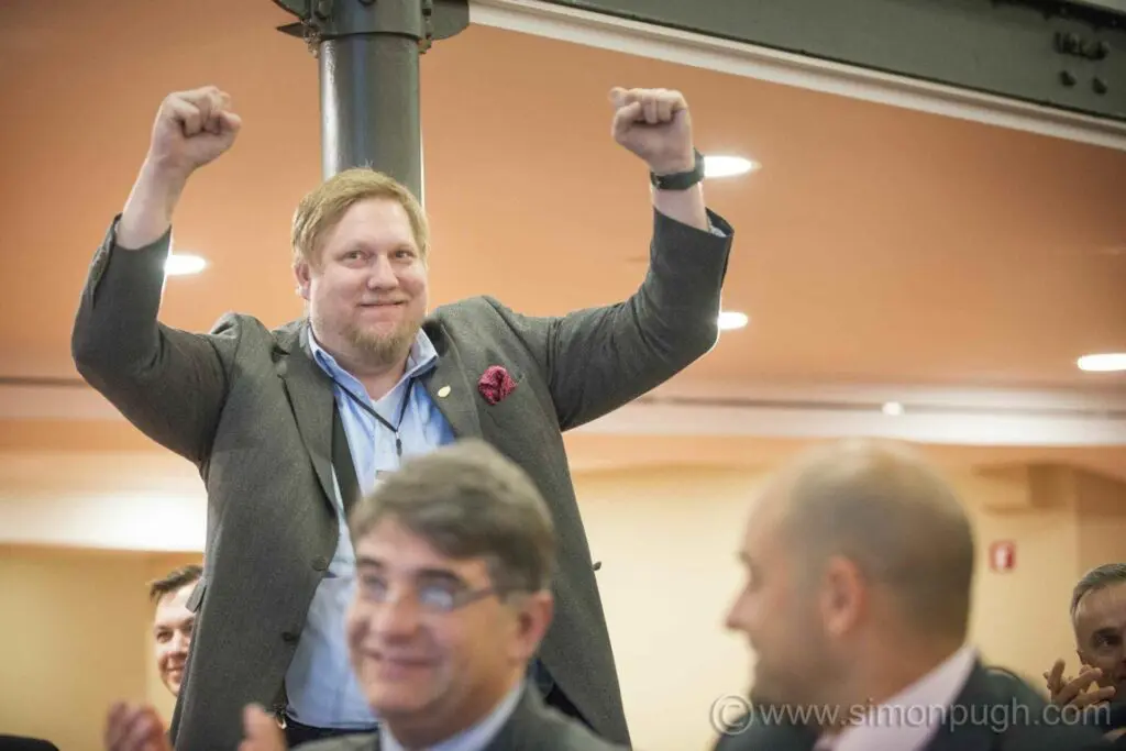 kuva2 pekka abrahamsson julkaisuvapaa kuvaaja simon pugh scaled 2