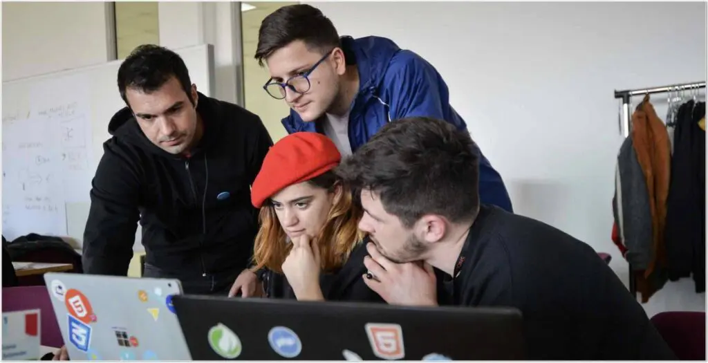 Ekosysteemien rakentaminen albania-hackahton-ideakilpailu