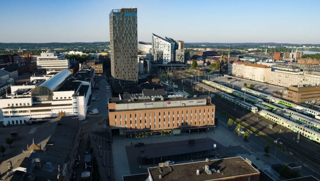 Toimitilat Tampere Crazy Town Pendoliino ilmakuva