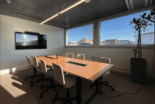 upea ja valoisa kokoustila liekki tampereella