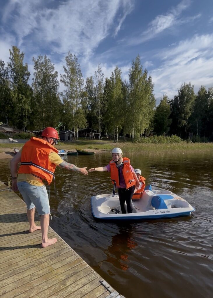 Crazy Town tiimipaivat polkuvenekisa